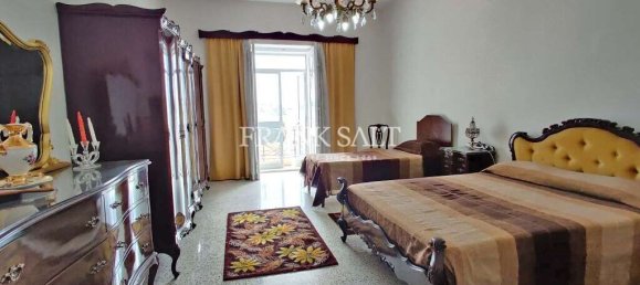 6 bedrooms Townhouse in Burmarrad, Malta No. 11013 15