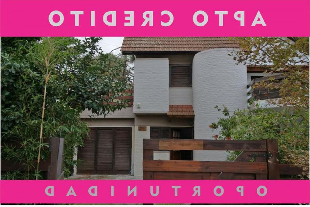 2 bedrooms House in Mar del Plata, Argentina No. 68836