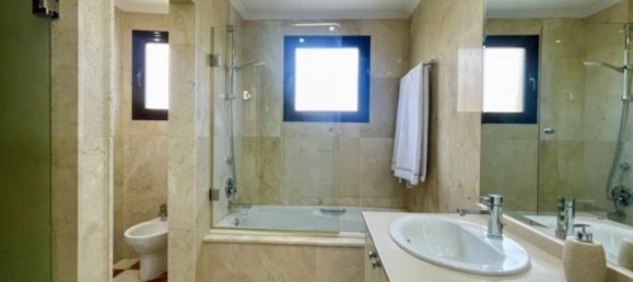 Apartamento de 3 dormitorios en Cádiz, Spain No. 168140 29