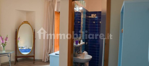 5-salle Appartement à Naples, Italy No. 319196 2