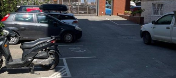 3 bedrooms Apartment in Naples, Italy No. 319194 3