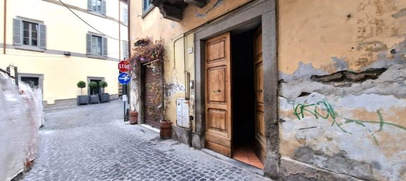 2-Zimmer Wohnung in Viterbo, Italy, Nr. 27827 2