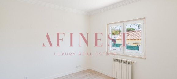 3 bedrooms Villa in Cascais, Portugal No. 275764 7