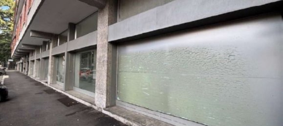 234m² Commercial property in Milan, Italy No. 295064 4
