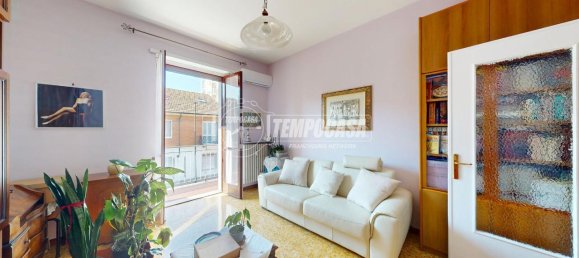 3 rooms Apartment in Turin, Italy No. 39848 16