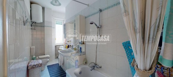 3 rooms Apartment in Turin, Italy No. 39848 24