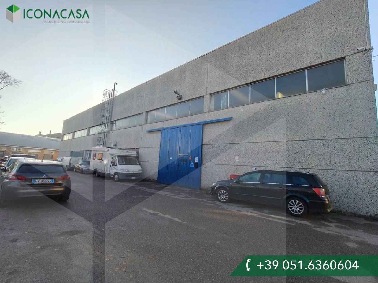 Lagerhaus in San Lazzaro di Savena, Italy 205m², Nr. 25344
