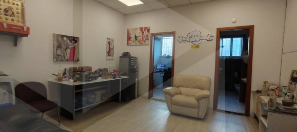 Lagerhaus in San Lazzaro di Savena, Italy 205m², Nr. 25344 4