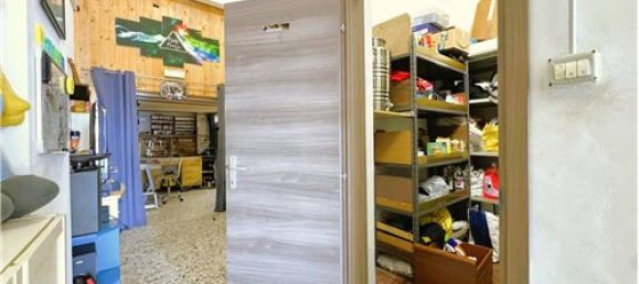 71m² Warehouse in Genoa, Italy No. 289493 18