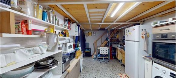 71m² Warehouse in Genoa, Italy No. 289493 14