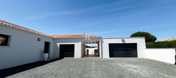 Casa de 4 dormitorios en Moutiers-sur-le-Lay, France No. 337444 12