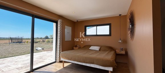 Casa de 4 dormitorios en Moutiers-sur-le-Lay, France No. 337444 4