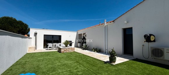 Casa de 4 dormitorios en Moutiers-sur-le-Lay, France No. 337444 11