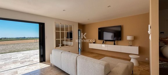 Casa de 4 dormitorios en Moutiers-sur-le-Lay, France No. 337444 3