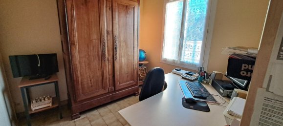 Casa de 4 dormitorios en Change, France No. 108997 8