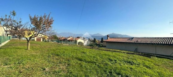 1050m² Land in Corte Franca, Italy No. 122878 4