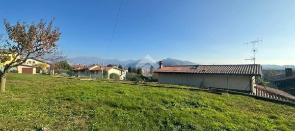 1050m² Land in Corte Franca, Italy No. 122878 5