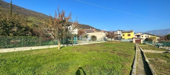 1050m² Land in Corte Franca, Italy No. 122878 8