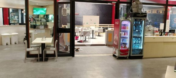 450m² Commercial property in Brescia, Italy No. 272745 10