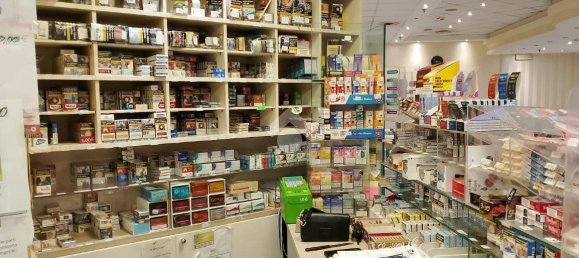 450m² Commercial property in Brescia, Italy No. 272745 11