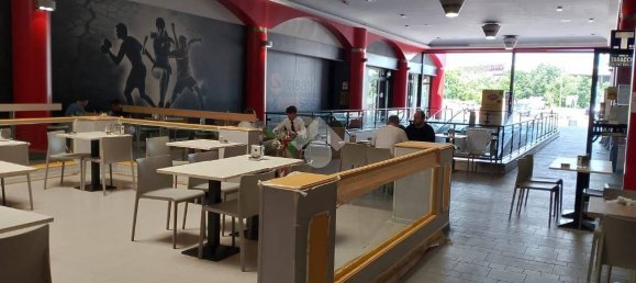 450m² Commercial property in Brescia, Italy No. 272745 6