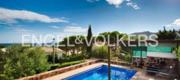 Villa T5 em El Port De La Selva, Spain N.º 190373 2