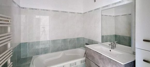 2 bedrooms Apartment in Marseille, France No. 314312 7