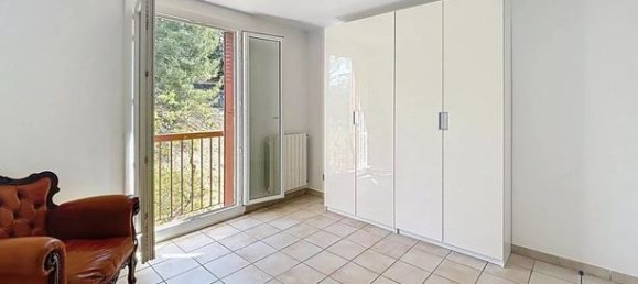 2 bedrooms Apartment in Marseille, France No. 314312 4