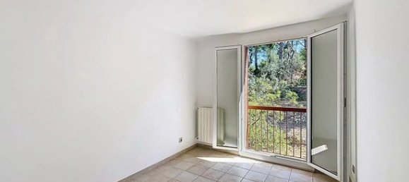 2 bedrooms Apartment in Marseille, France No. 314312 6