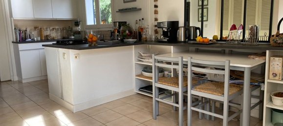 4 bedrooms House in Lesigny, France No. 184361 6