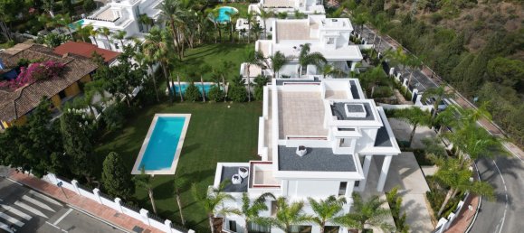 Вилла с 6 спальнями в Марбелья, Испания № 821 3