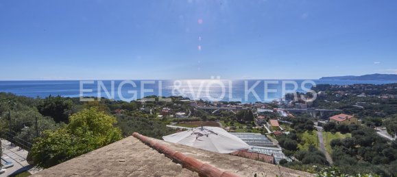 4 غرف نوم فيلا في Celle Ligure, Italy رقم 68798 25