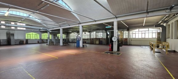 Entrepôt à Gallarate, Italy 3400m² No. 261278 27