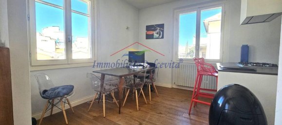 3 rooms Apartment in Florence, Italy No. 41691 4