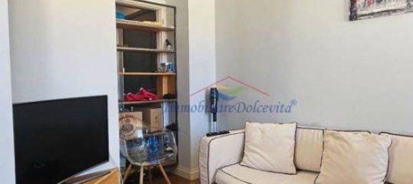 3 rooms Apartment in Florence, Italy No. 41691 6