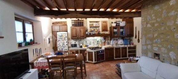 Casa de 2 dormitorios en Casole d'Elsa, Italy No. 215460 17