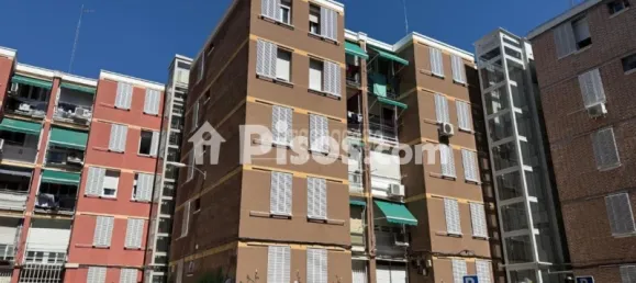 Apartamento de 3 dormitorios en Madrid, Spain No. 185527 14