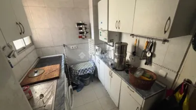 Apartamento de 3 dormitorios en Madrid, Spain No. 185527