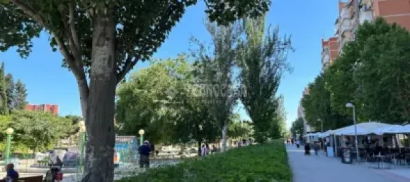 Apartamento de 3 dormitorios en Madrid, Spain No. 185527 13