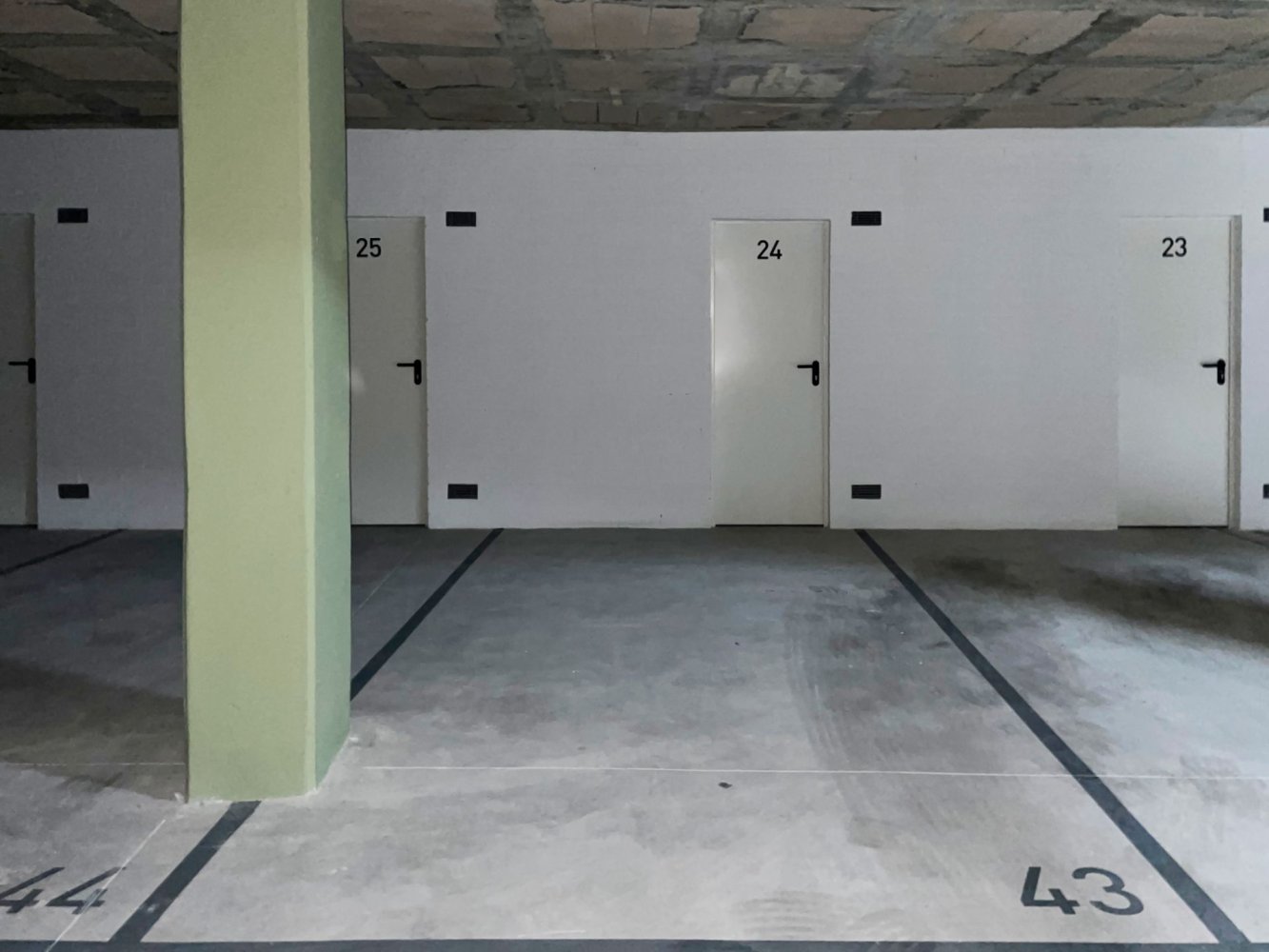 14m² Garage in Terrassa, Spain No. 241011