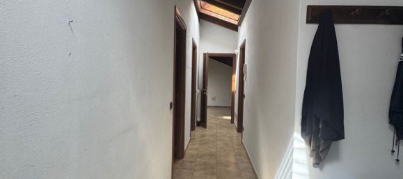 4 غرف نوم شقة في Gavirate, Italy رقم 361276 17