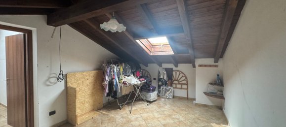 4 غرف نوم شقة في Gavirate, Italy رقم 361276 6