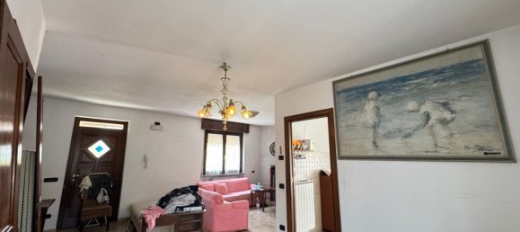 4 غرف نوم شقة في Gavirate, Italy رقم 361276 31