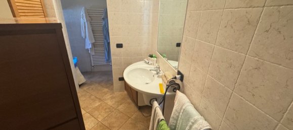 4 غرف نوم شقة في Gavirate, Italy رقم 361276 23