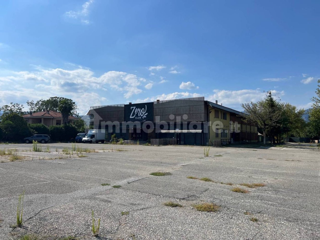 Armazém em Pinerolo, Italy 2150 m² N.º 336194