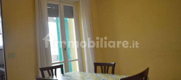2 bedrooms Apartment in Turin, Italy No. 325318 6