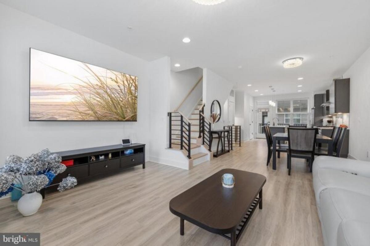 3 bedrooms House in Falls Church, USA No. 440970