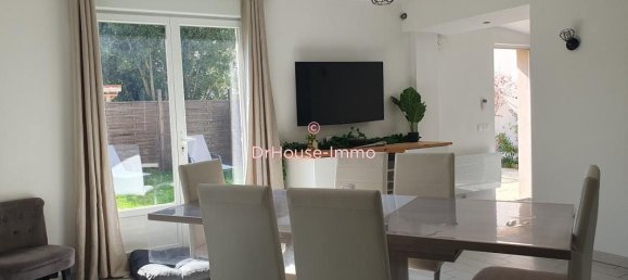 3 bedrooms House in Fosses, France No. 169495 2