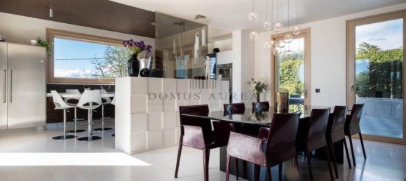 4 bedrooms Villa in Lavagno, Italy No. 150450 14