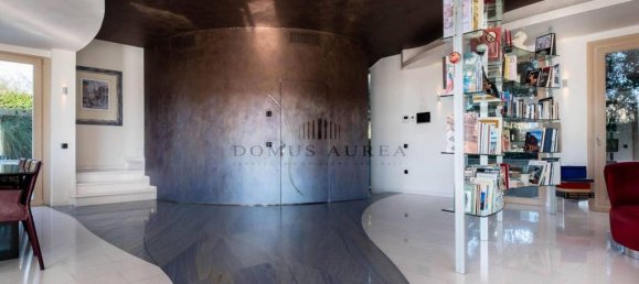 4 bedrooms Villa in Lavagno, Italy No. 150450 16